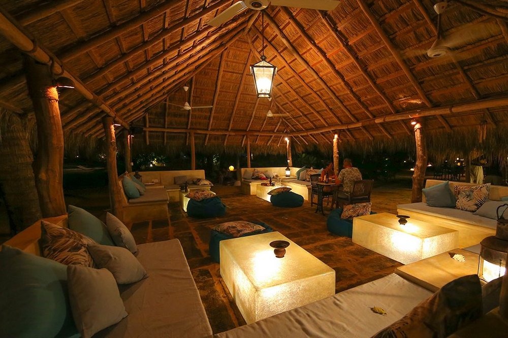Loungebereich am Abend, Dolphin Beach Resort, Kalpitiya, Sri Lanka