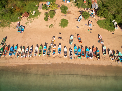 Fischerboote am Pasikudah Beach