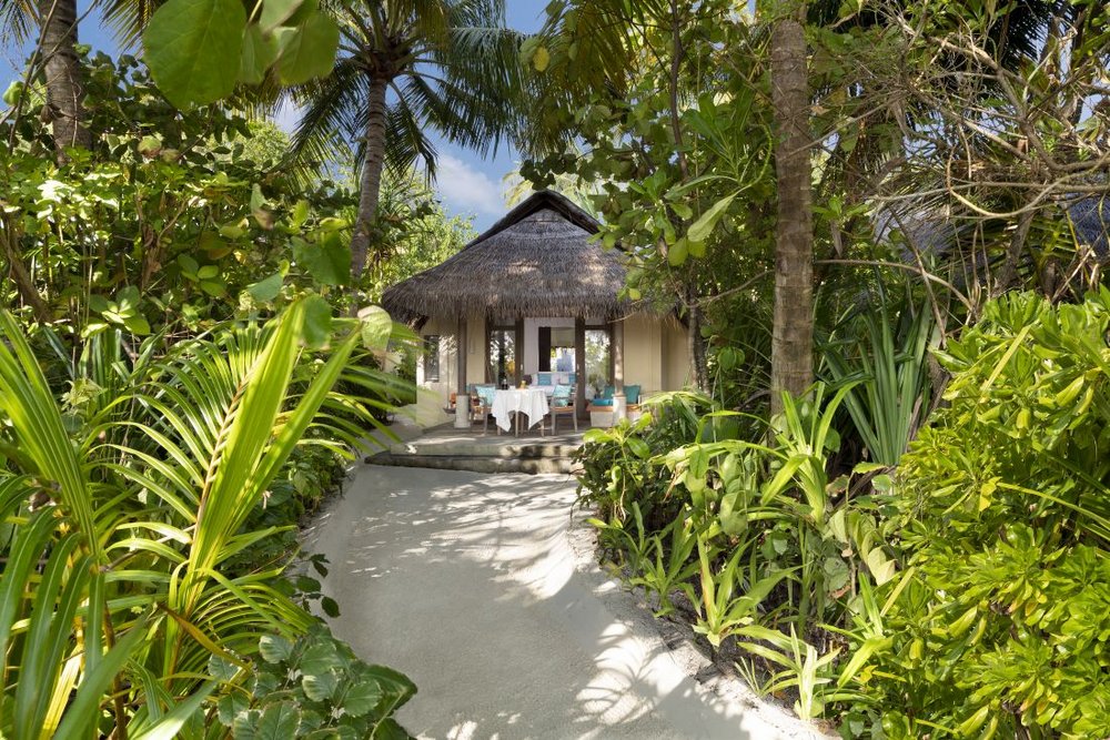 Sunrise Beach Villa © Anantara Dhigu Maldives Resort, Malediven Urlaub