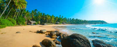 traumhafter Strand, Sonne, Meer, Sri Lanka Reisen
