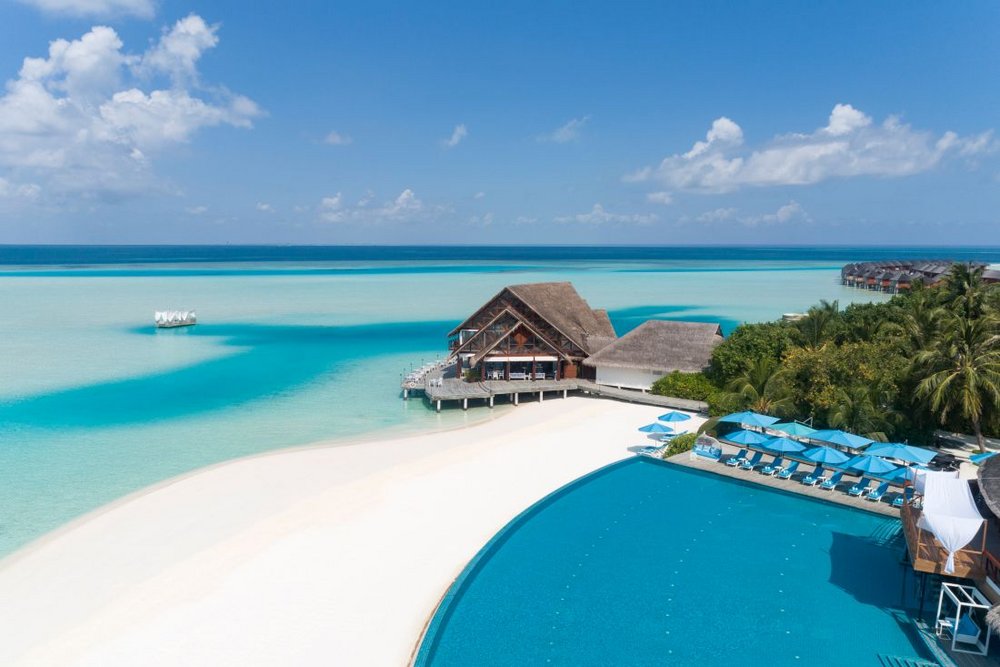 Pool, Luxusunterkunft © Anantara Dhigu Maldives Resort, Malediven Urlaub