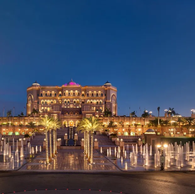 Außenansicht, Emirates Palace, Abu Dhabi, Vereinigte Arabische Emirate Rundreise